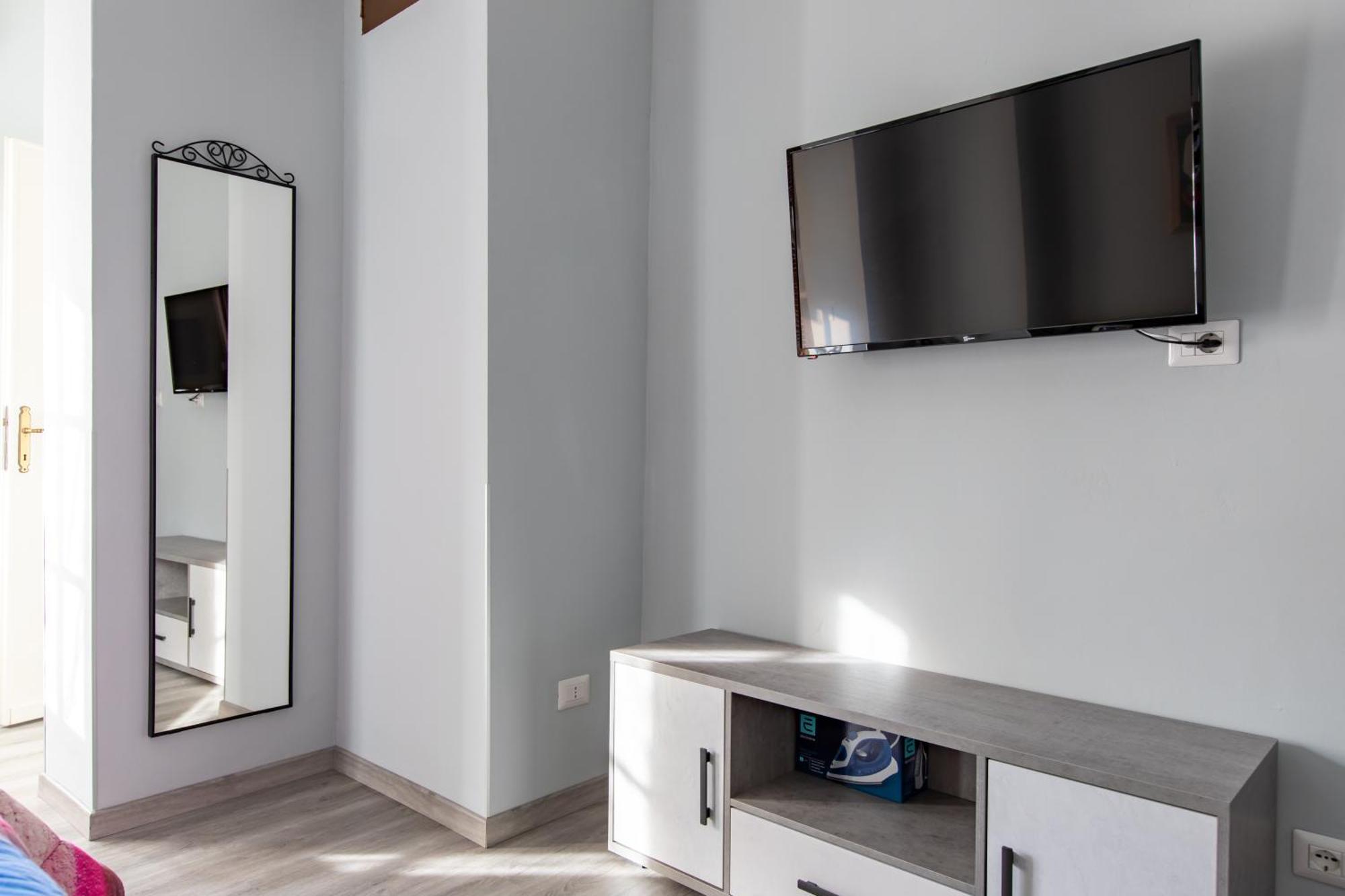 Attico Grand Terrace Apartment Алба Екстериор снимка