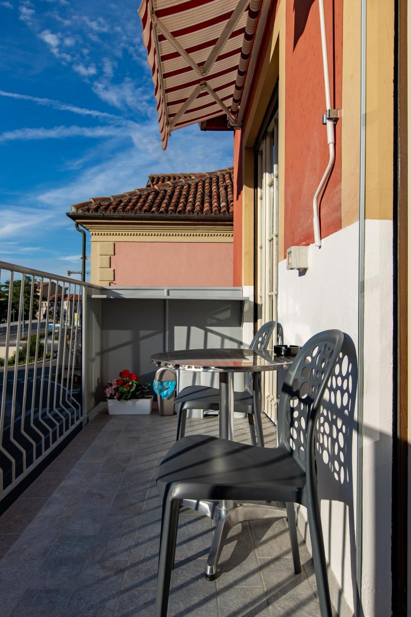 Attico Grand Terrace Apartment Алба Екстериор снимка